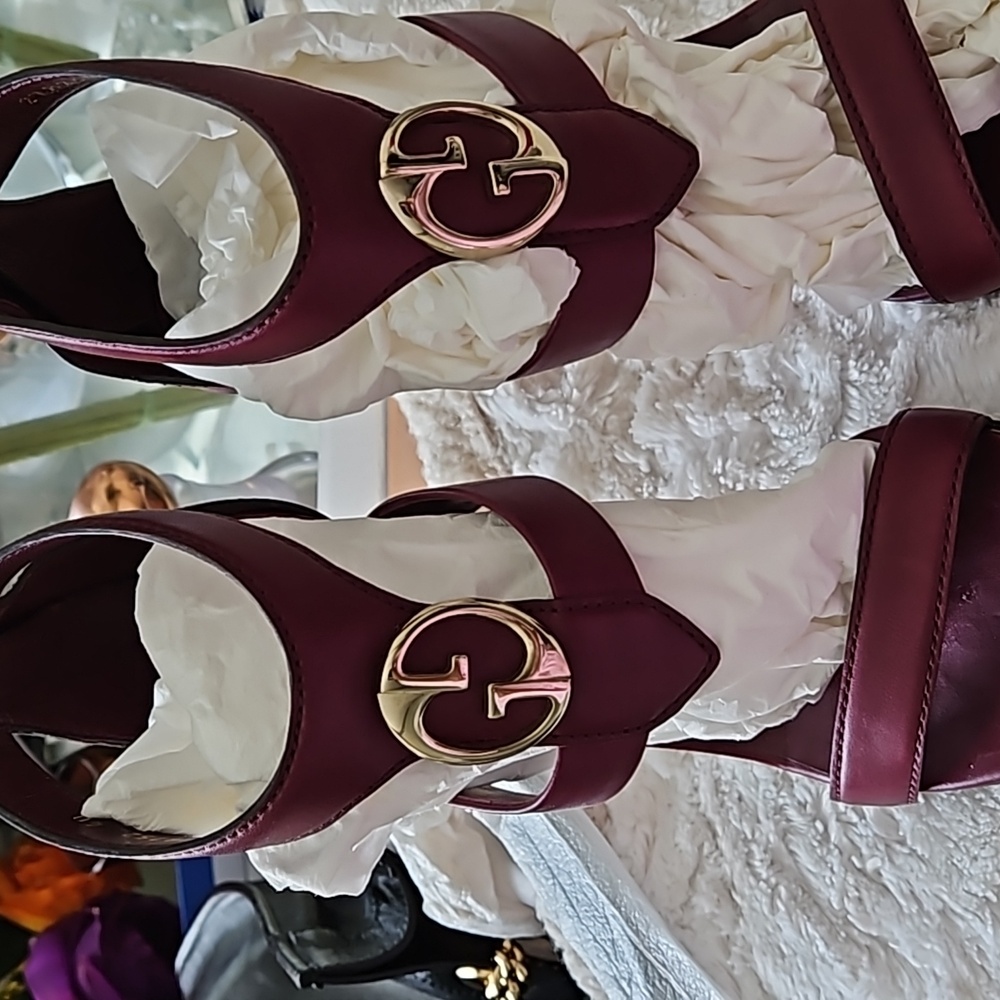 Gucci sandals authentic
